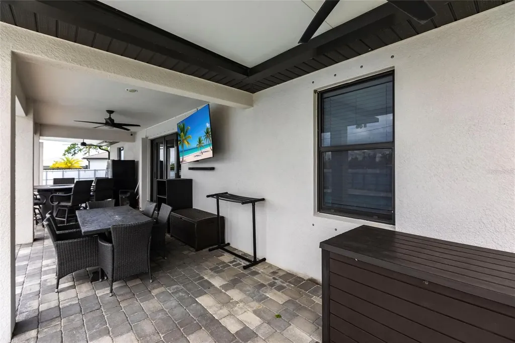 217 SW 10th Place Cape Coral FL 33991