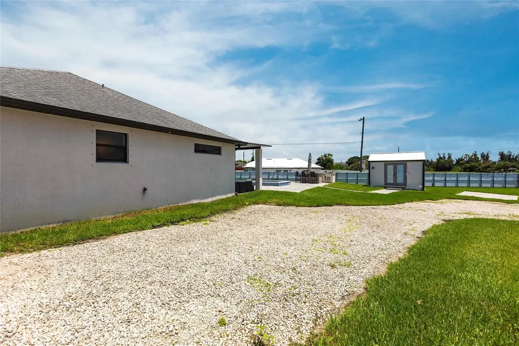 217 SW 10th Place Cape Coral FL 33991