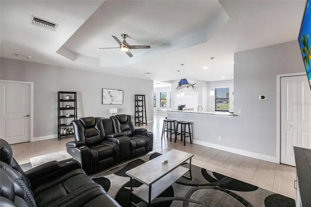 217 SW 10th Place Cape Coral FL 33991