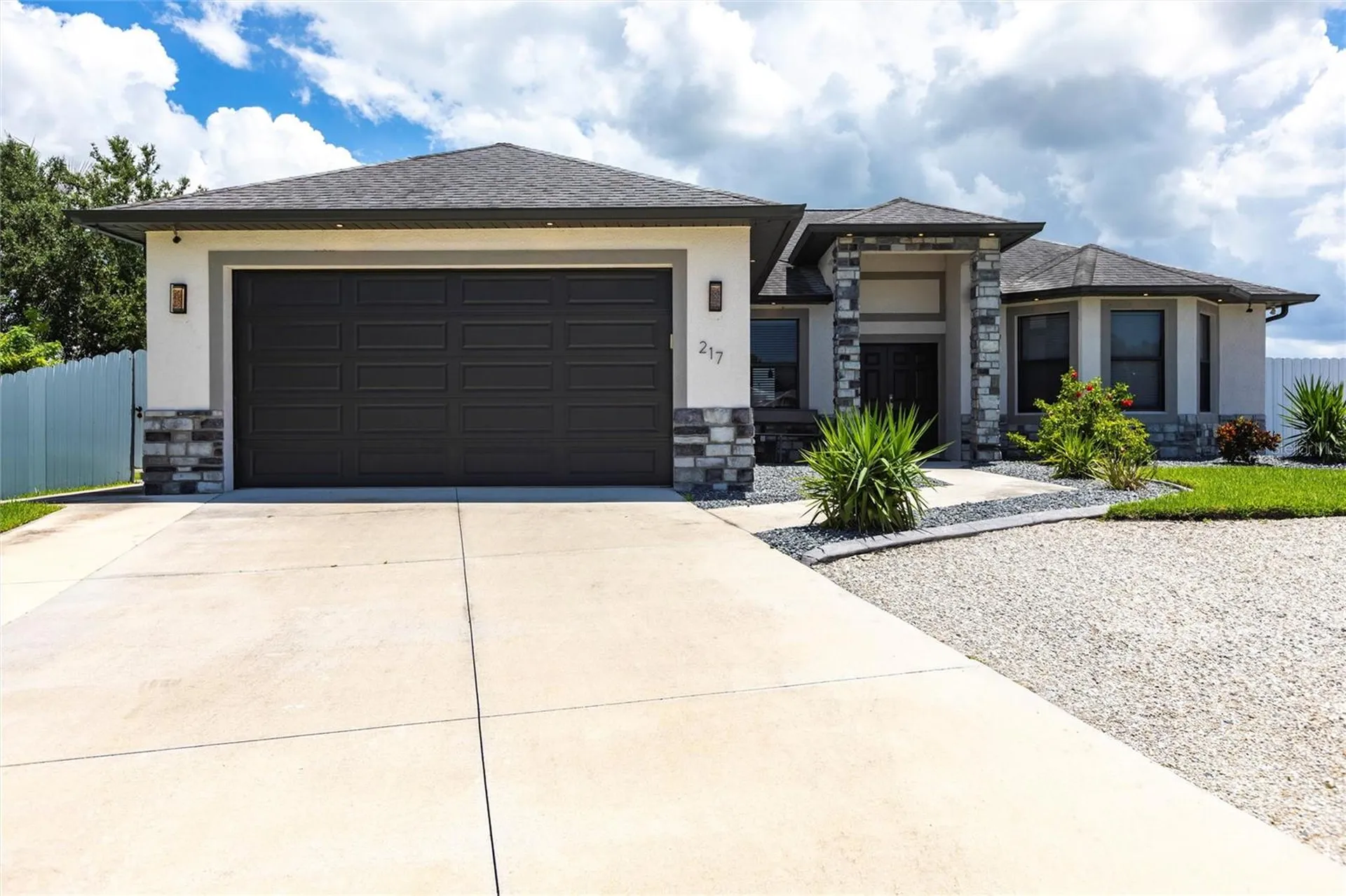 217 SW 10th Place Cape Coral FL 33991