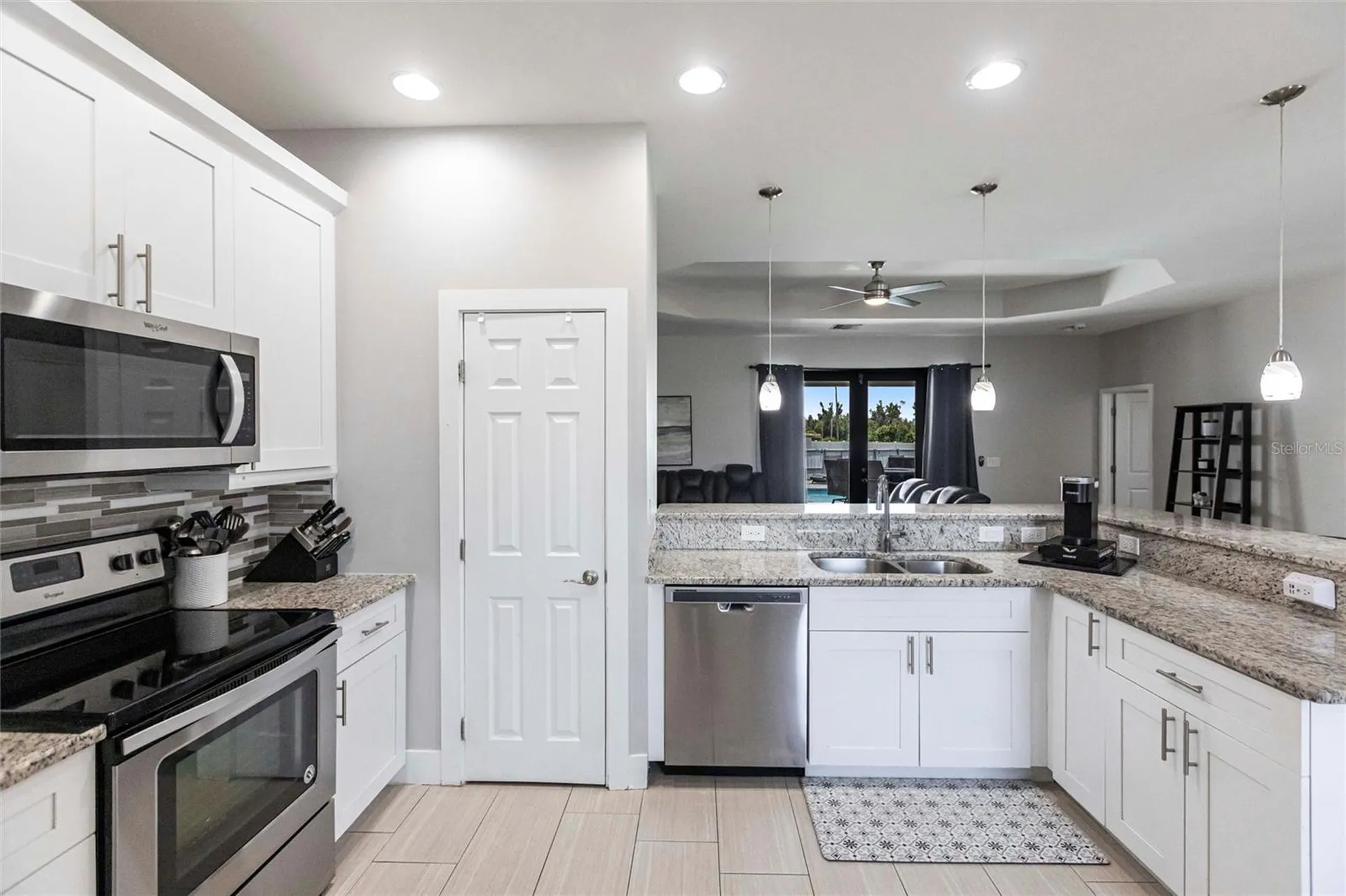 217 SW 10th Place Cape Coral FL 33991