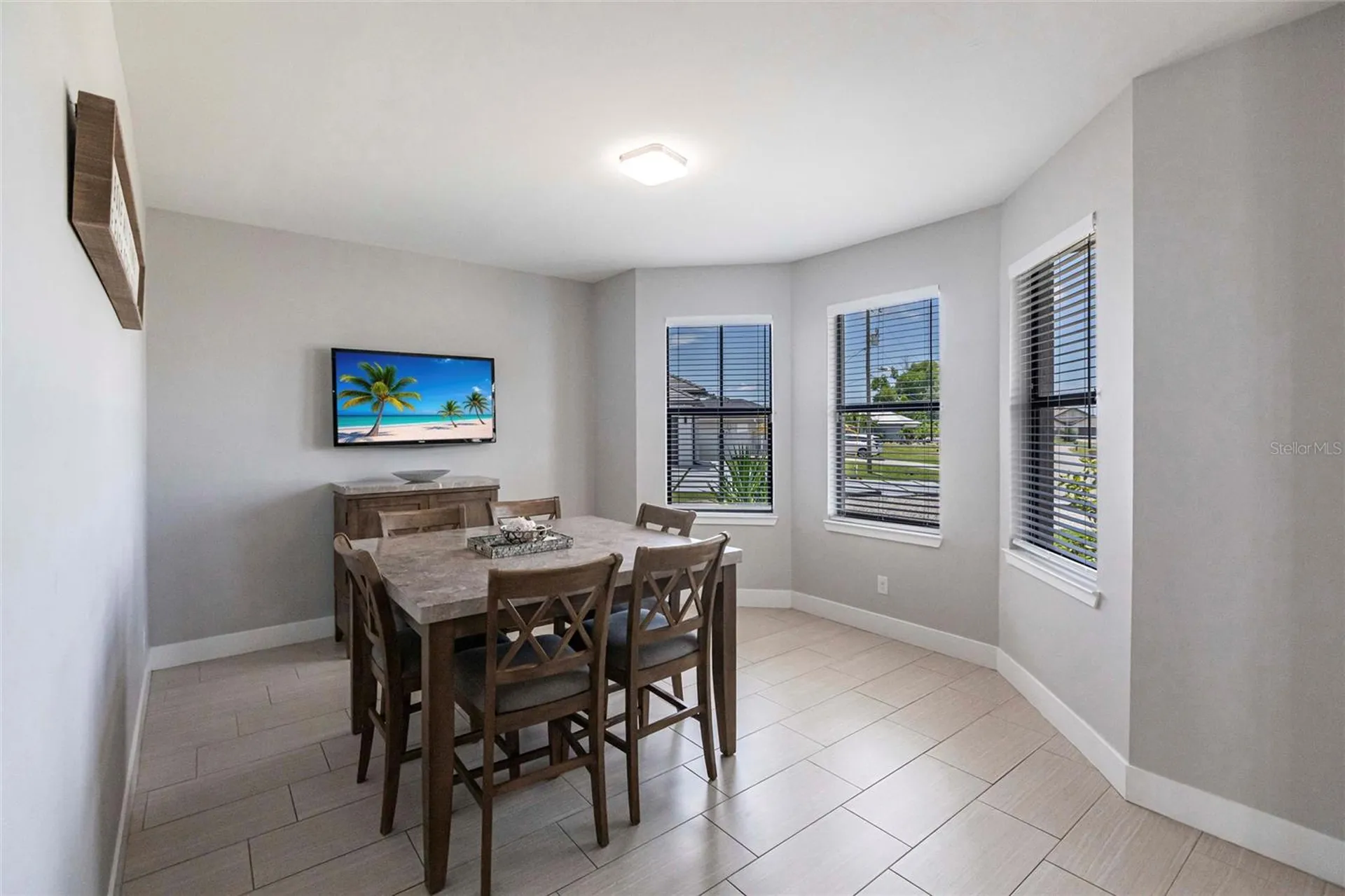 217 SW 10th Place Cape Coral FL 33991