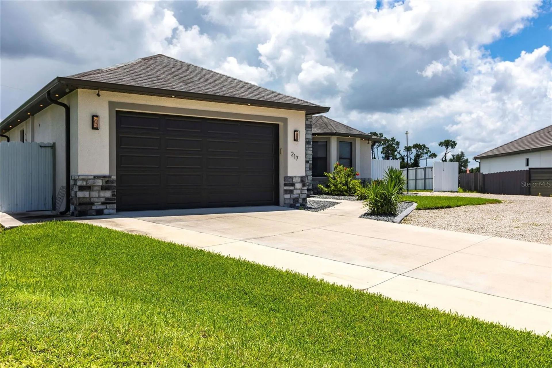217 SW 10th Place Cape Coral FL 33991