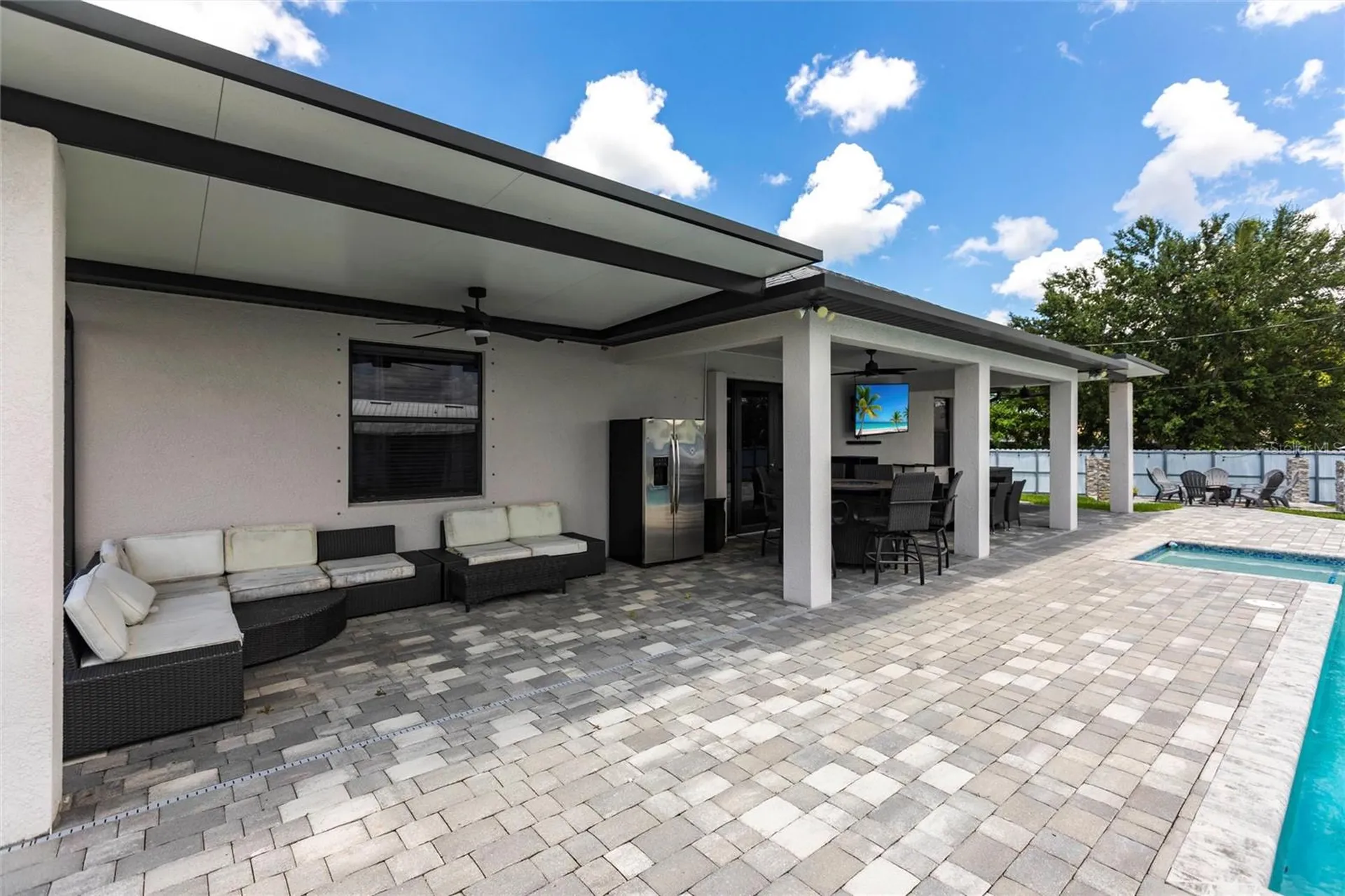 217 SW 10th Place Cape Coral FL 33991