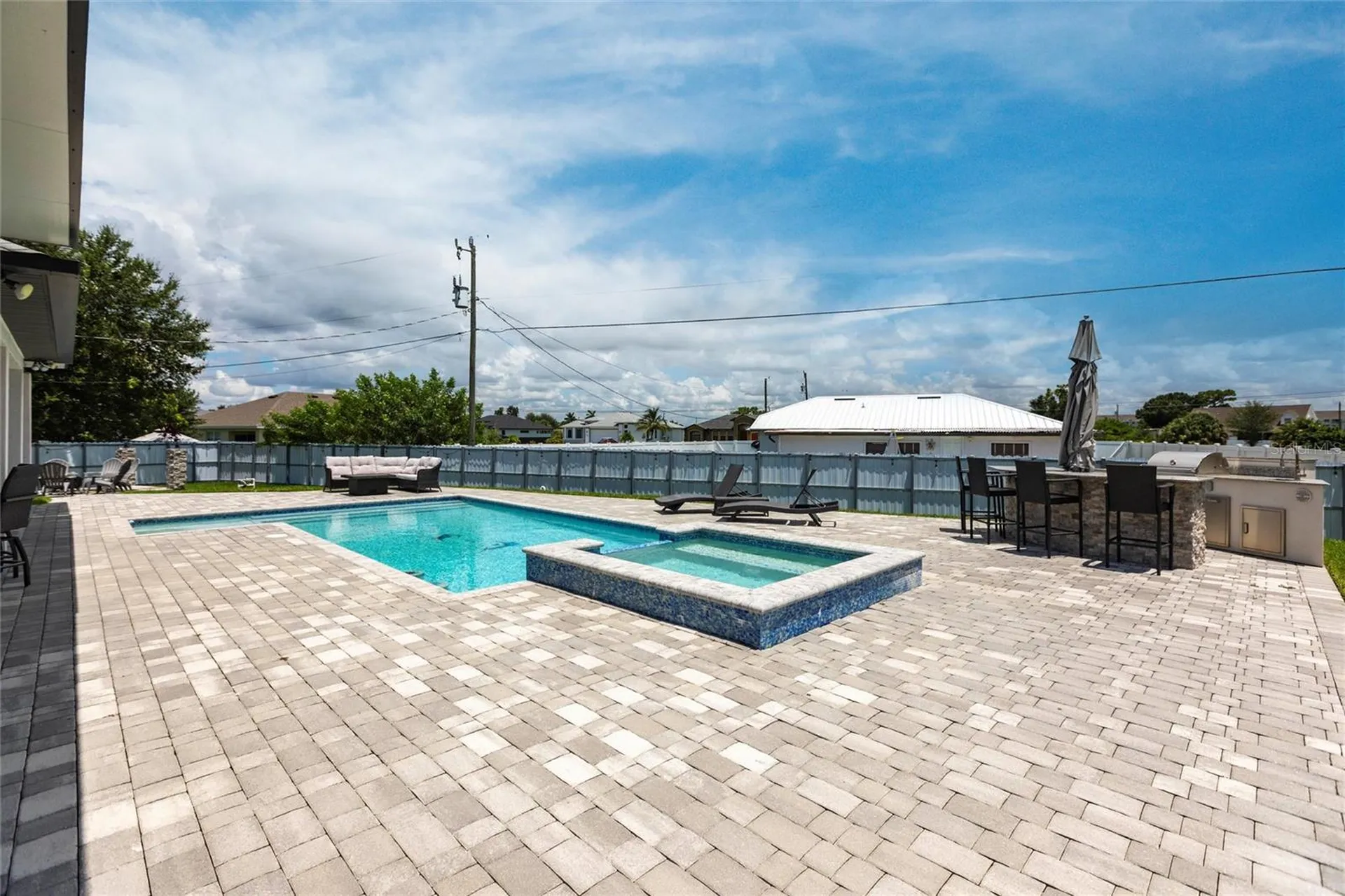 217 SW 10th Place Cape Coral FL 33991