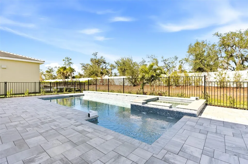 17715 Palmiste Drive Bradenton FL 34202