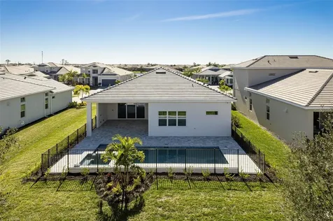17715 Palmiste Drive Bradenton FL 34202