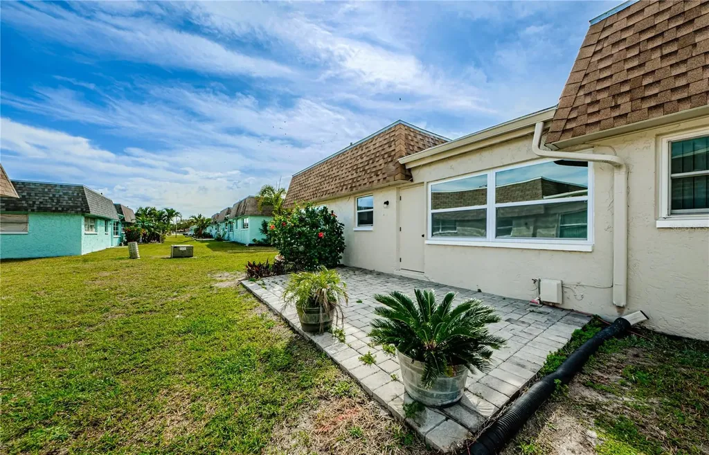 6935 Monte Carlo N Pinellas Park FL 33781