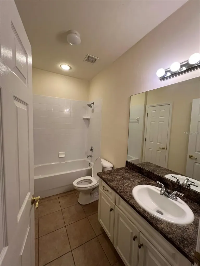 1569 NW 29th Road Gainesville FL 32605