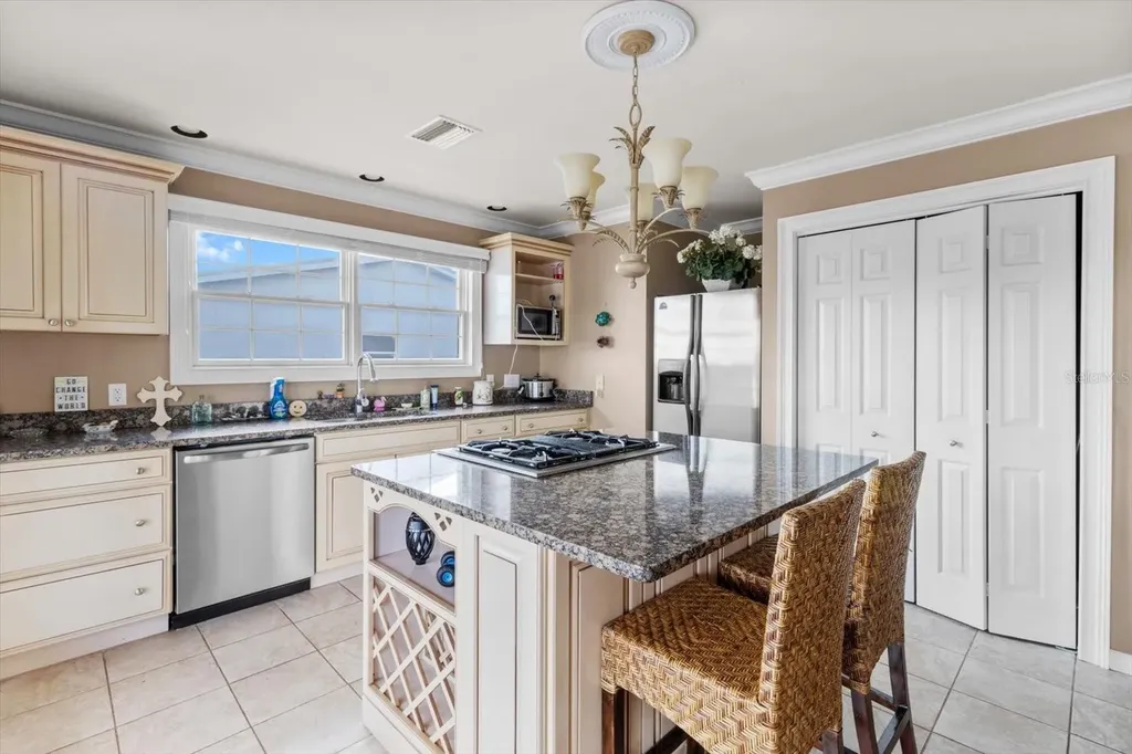 519 NW 7th Avenue Crystal River FL 34428