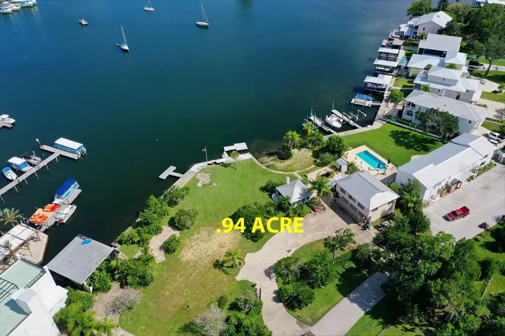 519 NW 7th Avenue Crystal River FL 34428
