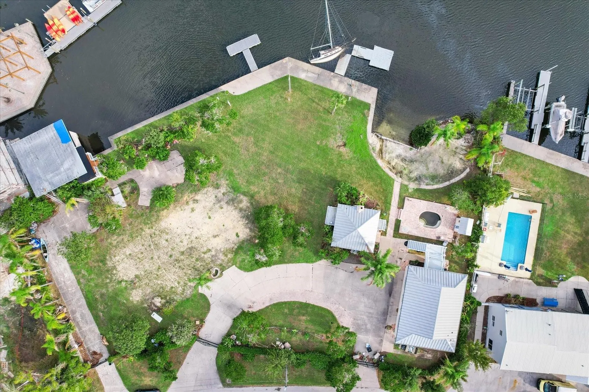 519 NW 7th Avenue Crystal River FL 34428