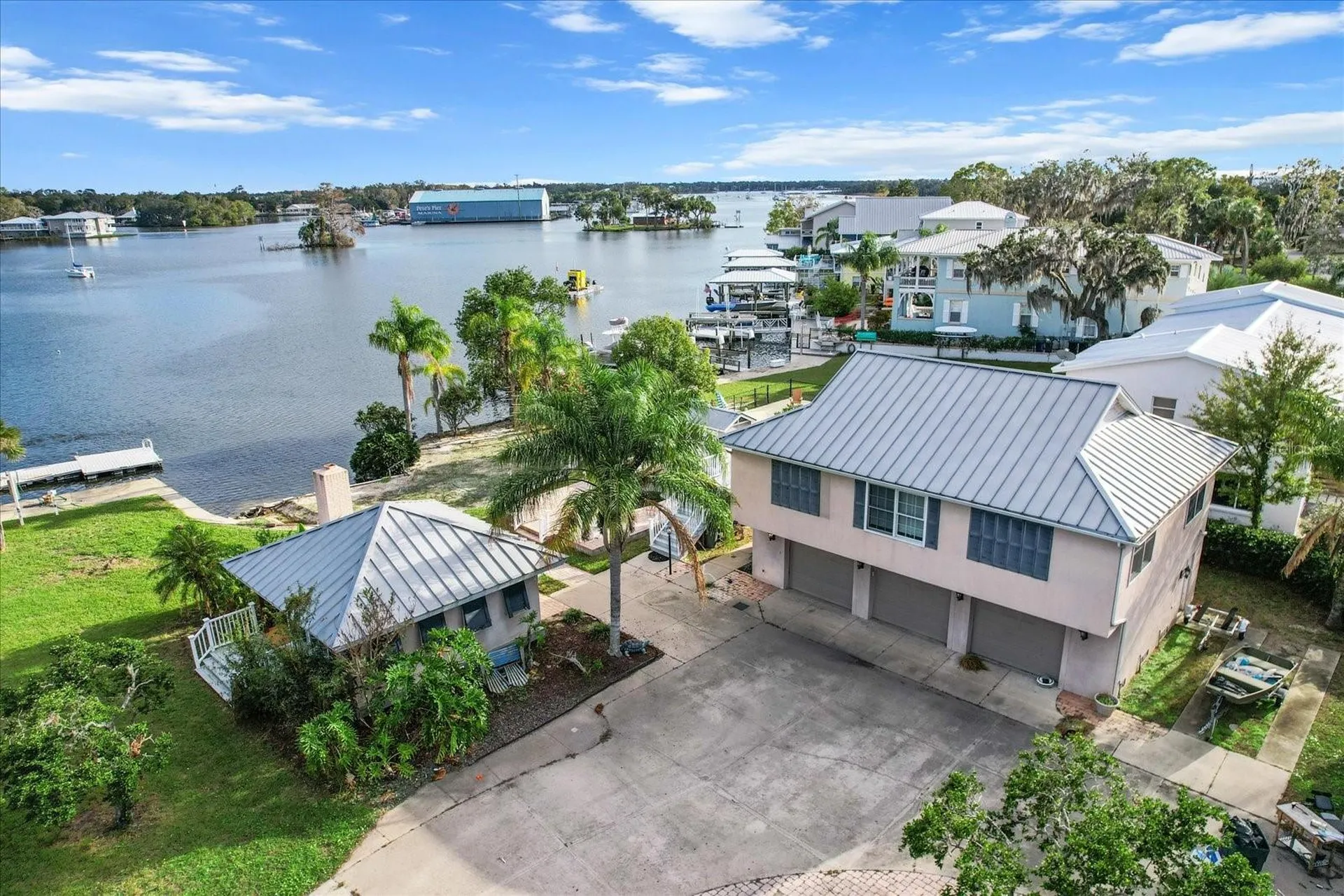 519 NW 7th Avenue Crystal River FL 34428