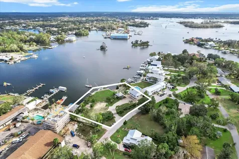 519 NW 7th Avenue Crystal River FL 34428