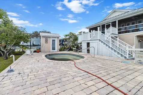 519 NW 7th Avenue Crystal River FL 34428