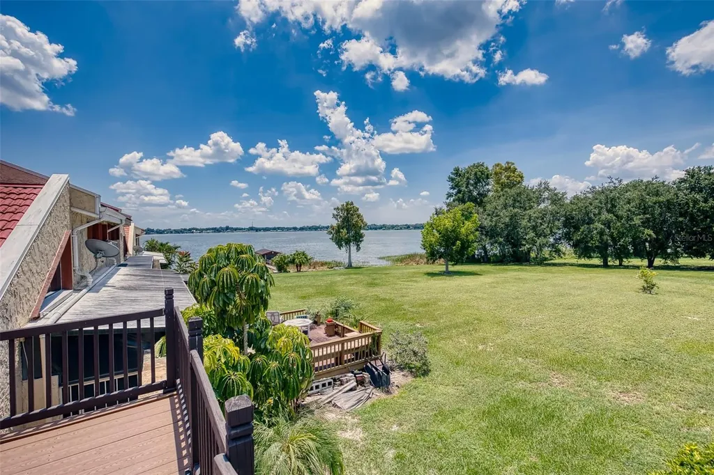 11 Casarena Court Winter Haven FL 33881