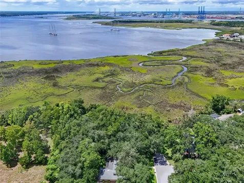 Oak Landings Drive Jacksonville FL 32225