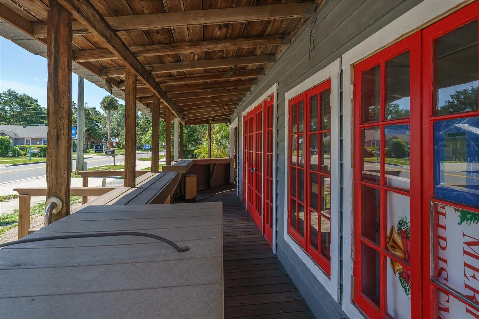 325 S Highland Street Mount Dora FL 32757