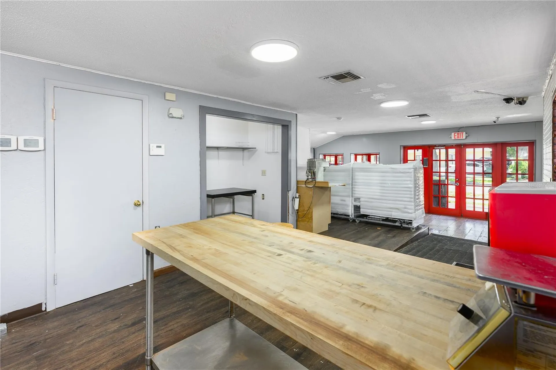 325 S Highland Street Mount Dora FL 32757