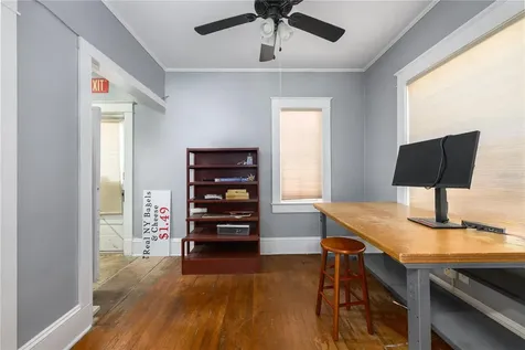 325 S Highland Street Mount Dora FL 32757