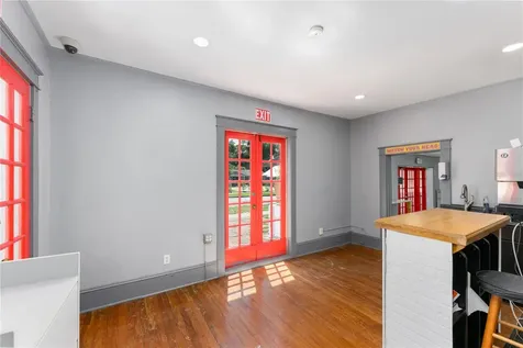 325 S Highland Street Mount Dora FL 32757