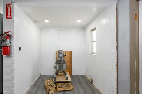 325 S Highland Street Mount Dora FL 32757