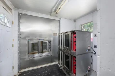 325 S Highland Street Mount Dora FL 32757