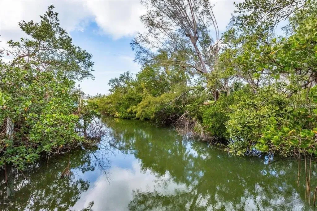 4114 Roberts Point Circle Sarasota FL 34242