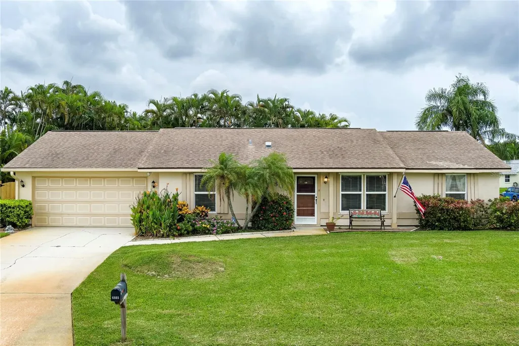 6803 34th Avenue W Bradenton FL 34209