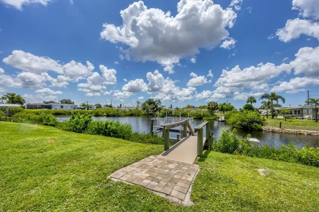 1200 Seahorse Lane Englewood FL 34224