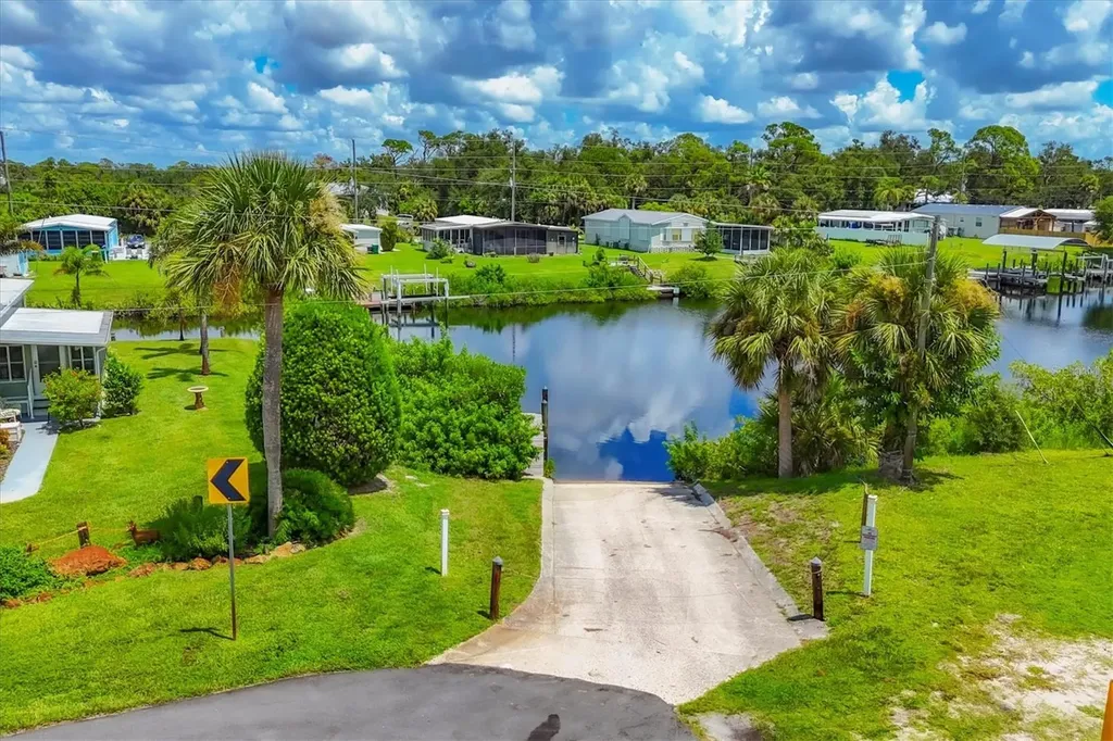 1200 Seahorse Lane Englewood FL 34224