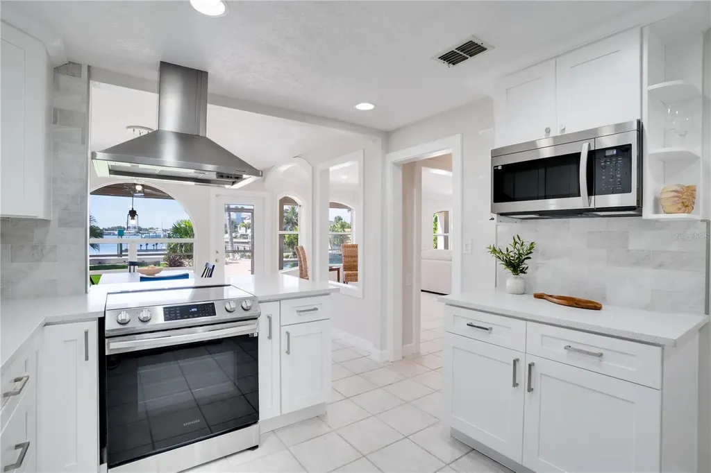 333 12th Avenue Indian Rocks Beach FL 33785