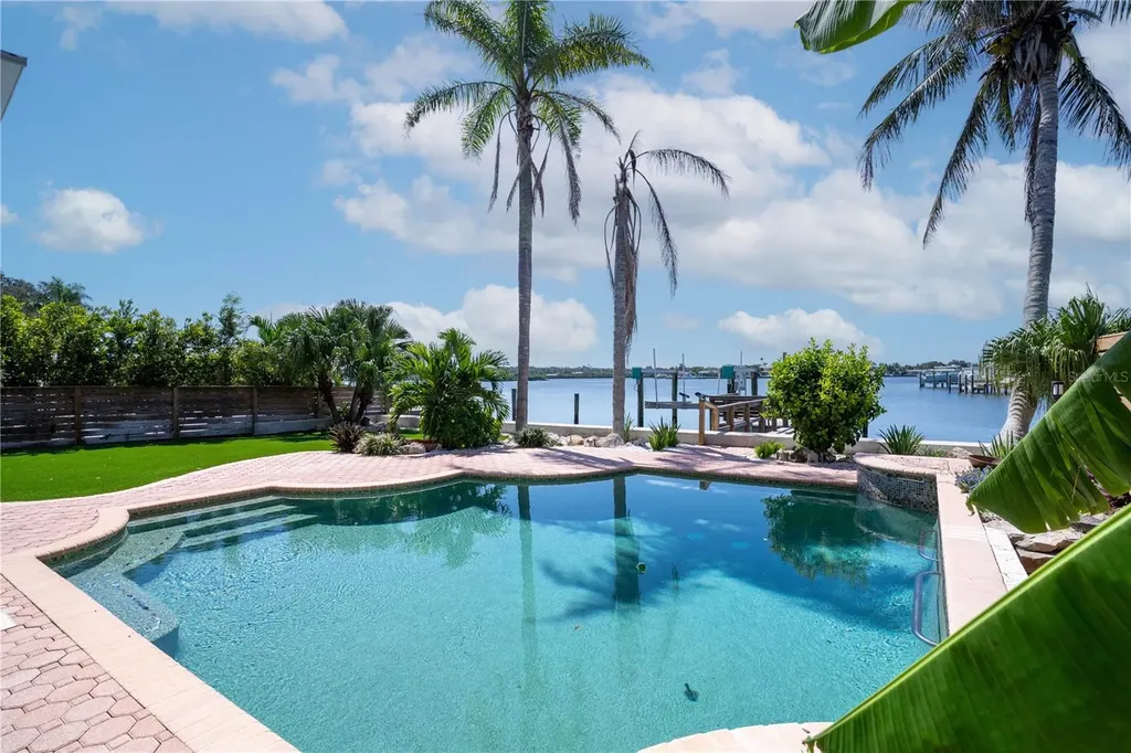 333 12th Avenue Indian Rocks Beach FL 33785