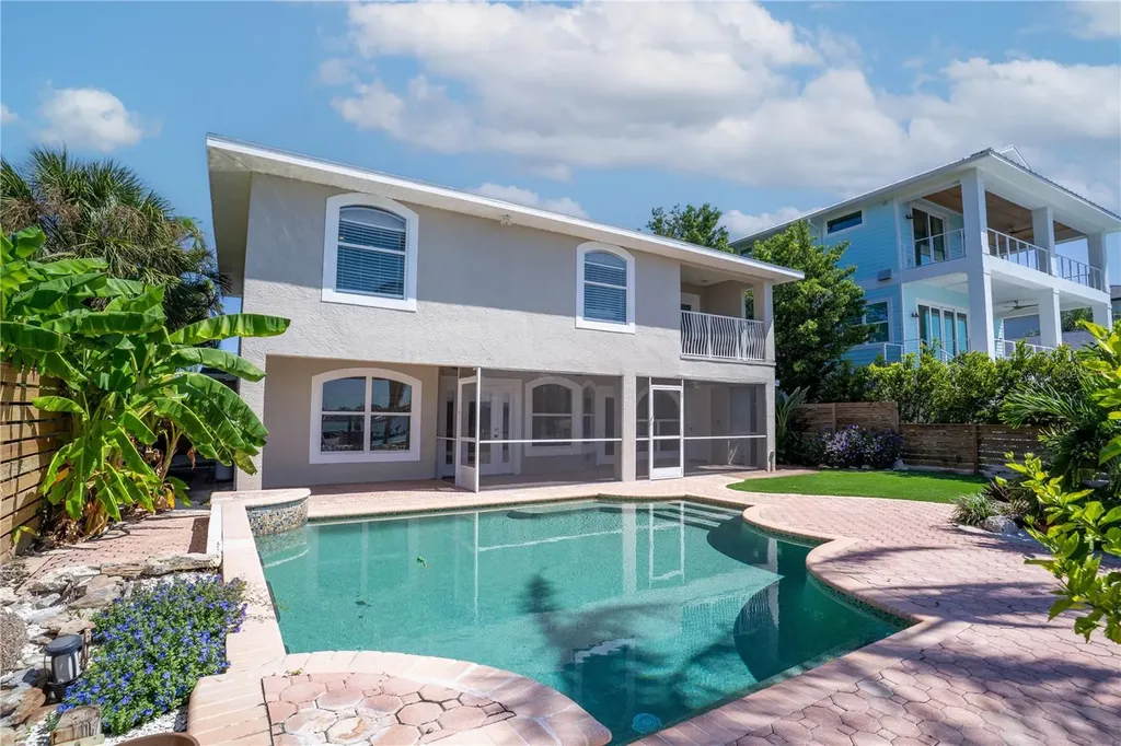 333 12th Avenue Indian Rocks Beach FL 33785