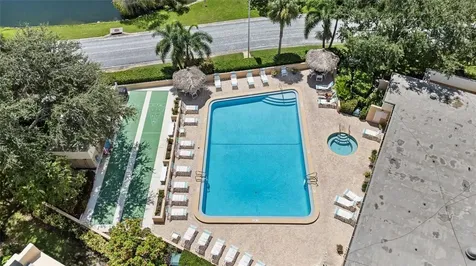 2617 Cove Cay Drive Clearwater FL 33760