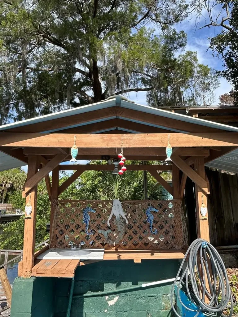 6125 Beacon Point Drive Weeki Wachee FL 34607