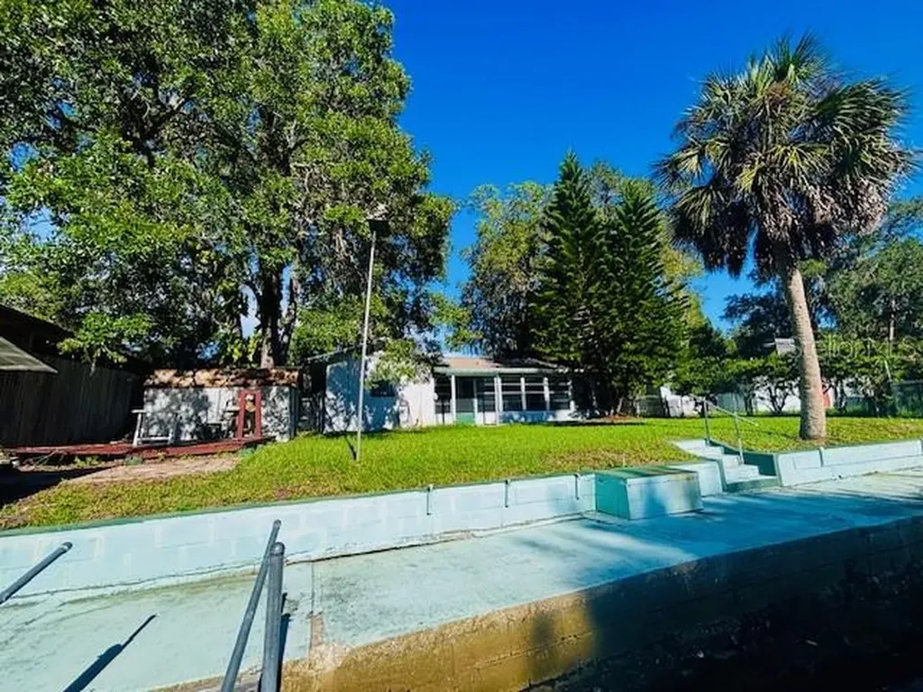 6125 Beacon Point Drive Weeki Wachee FL 34607