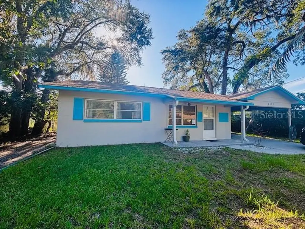 6125 Beacon Point Drive Weeki Wachee FL 34607