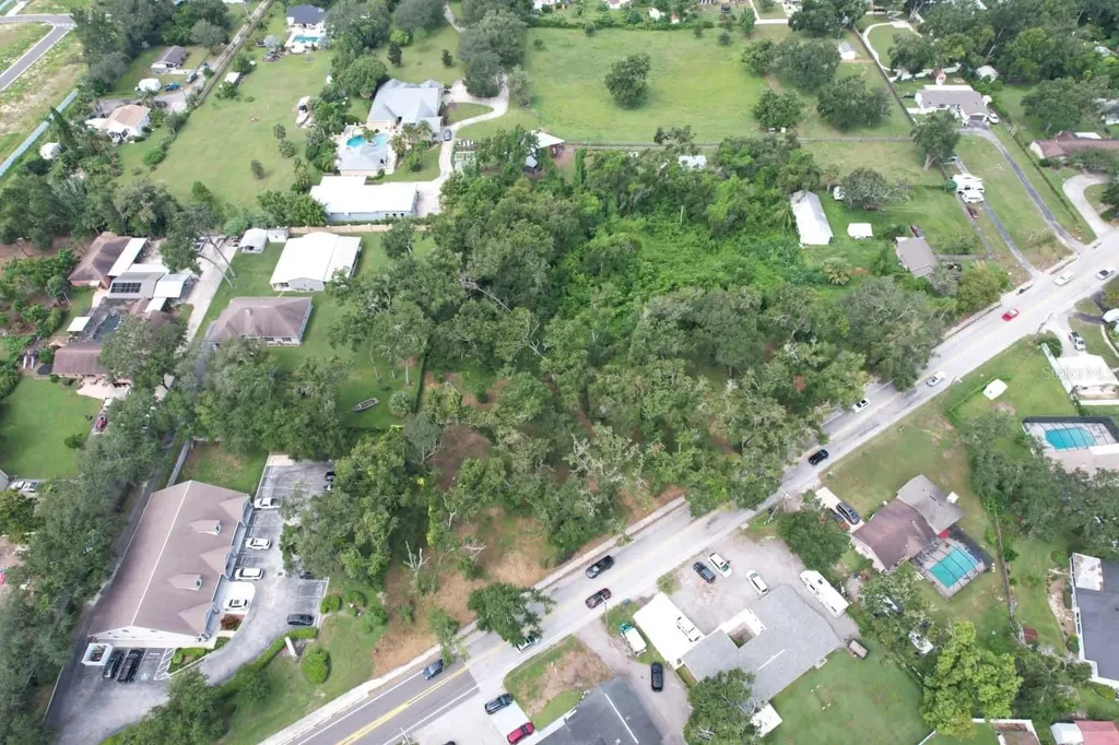712 Lithia Pinecrest Road Brandon FL 33511