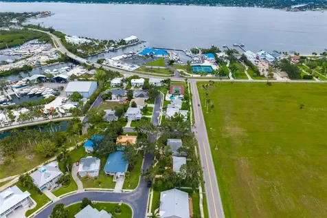 4218 Pompano Lane Palmetto FL 34221