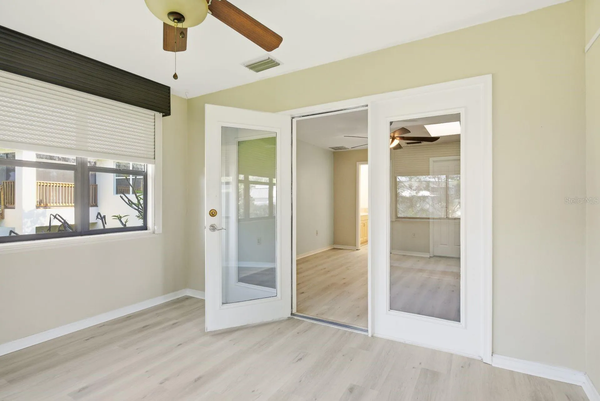 1023 Lake Avoca Place Tarpon Springs FL 34689
