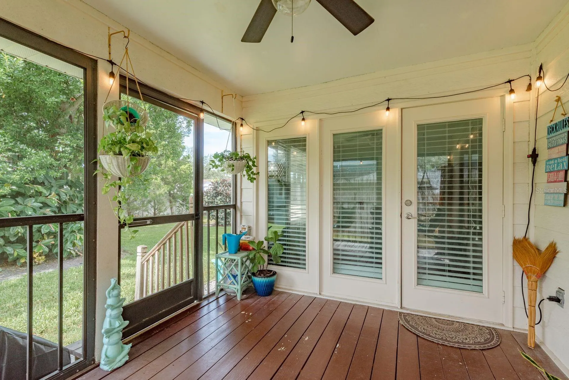 1023 Lake Avoca Place Tarpon Springs FL 34689