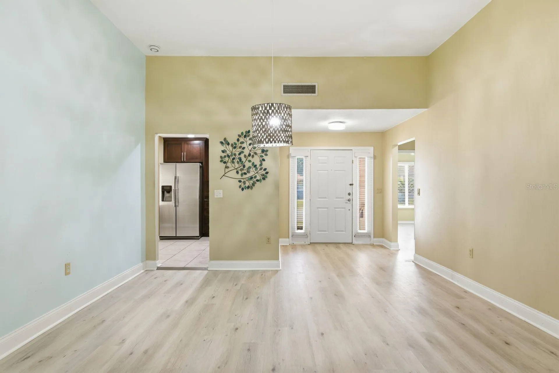 1023 Lake Avoca Place Tarpon Springs FL 34689
