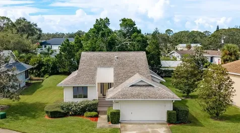 1023 Lake Avoca Place Tarpon Springs FL 34689