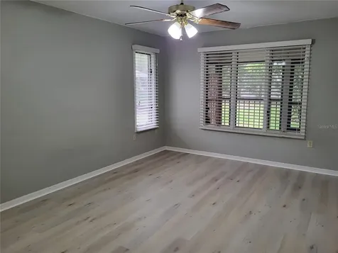1023 Lake Avoca Place Tarpon Springs FL 34689