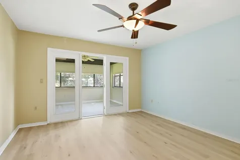 1023 Lake Avoca Place Tarpon Springs FL 34689