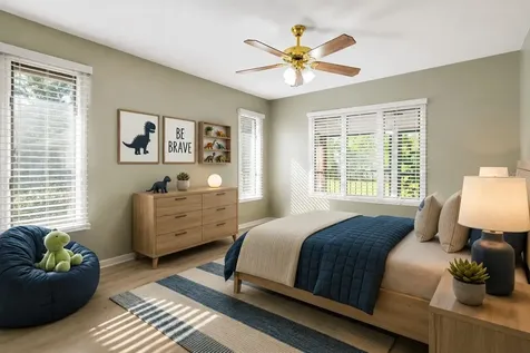 1023 Lake Avoca Place Tarpon Springs FL 34689