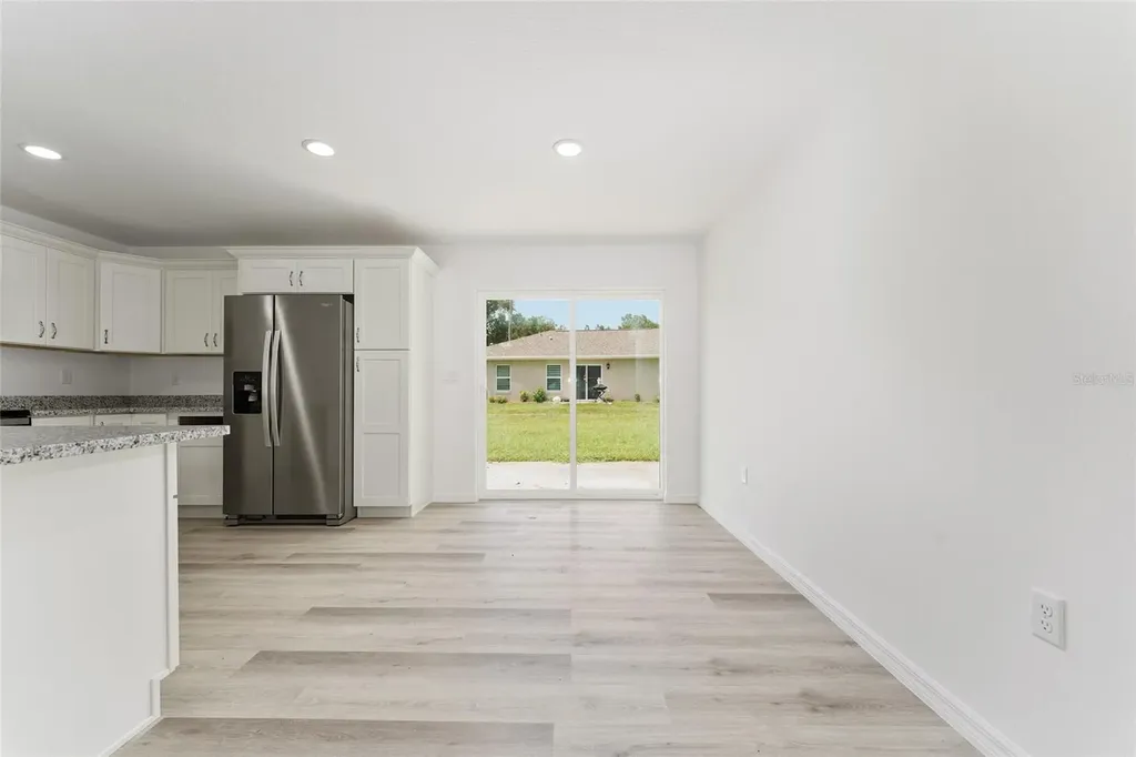 13027 NE 5th Place Silver Springs FL 34488