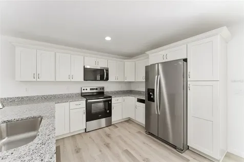 13027 NE 5th Place Silver Springs FL 34488