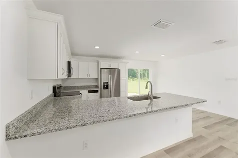13027 NE 5th Place Silver Springs FL 34488
